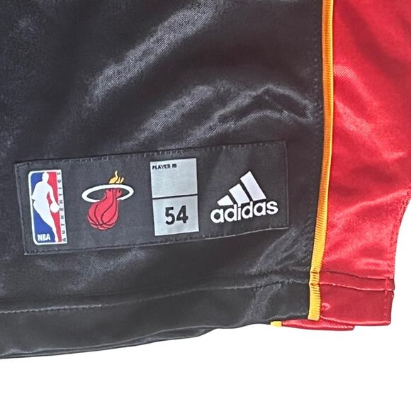 Vintage Miami Heat Dwayne Wade #3 Adidas Basketball Jersey Size 54 Stitched - Picture 5 of 12